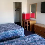 Tropicana Inn