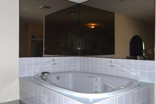 Motel Tropicana
